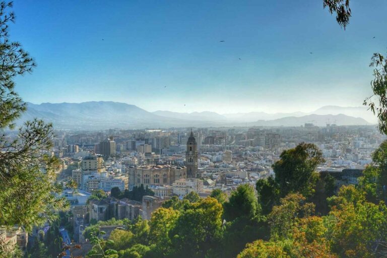Groot uitzicht op Malaga stad